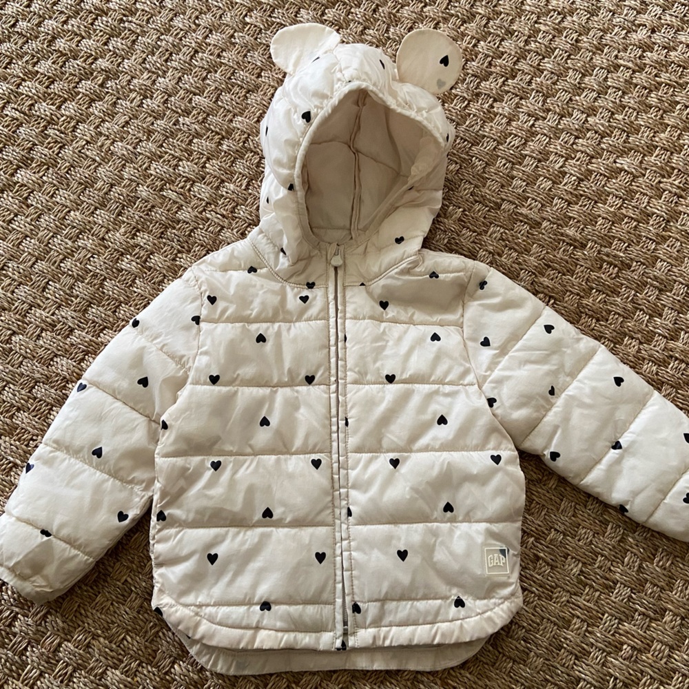 GAP Cream Hooded Jacket with Black Accent hearts 3T